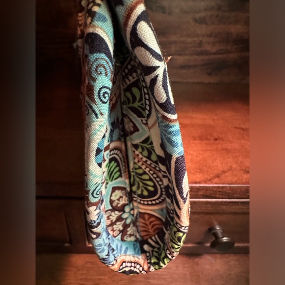 Vera Bradley Tiki Clutch - Retired Bali Pattern, Bamboo, Coconut - Picture 5 of 6